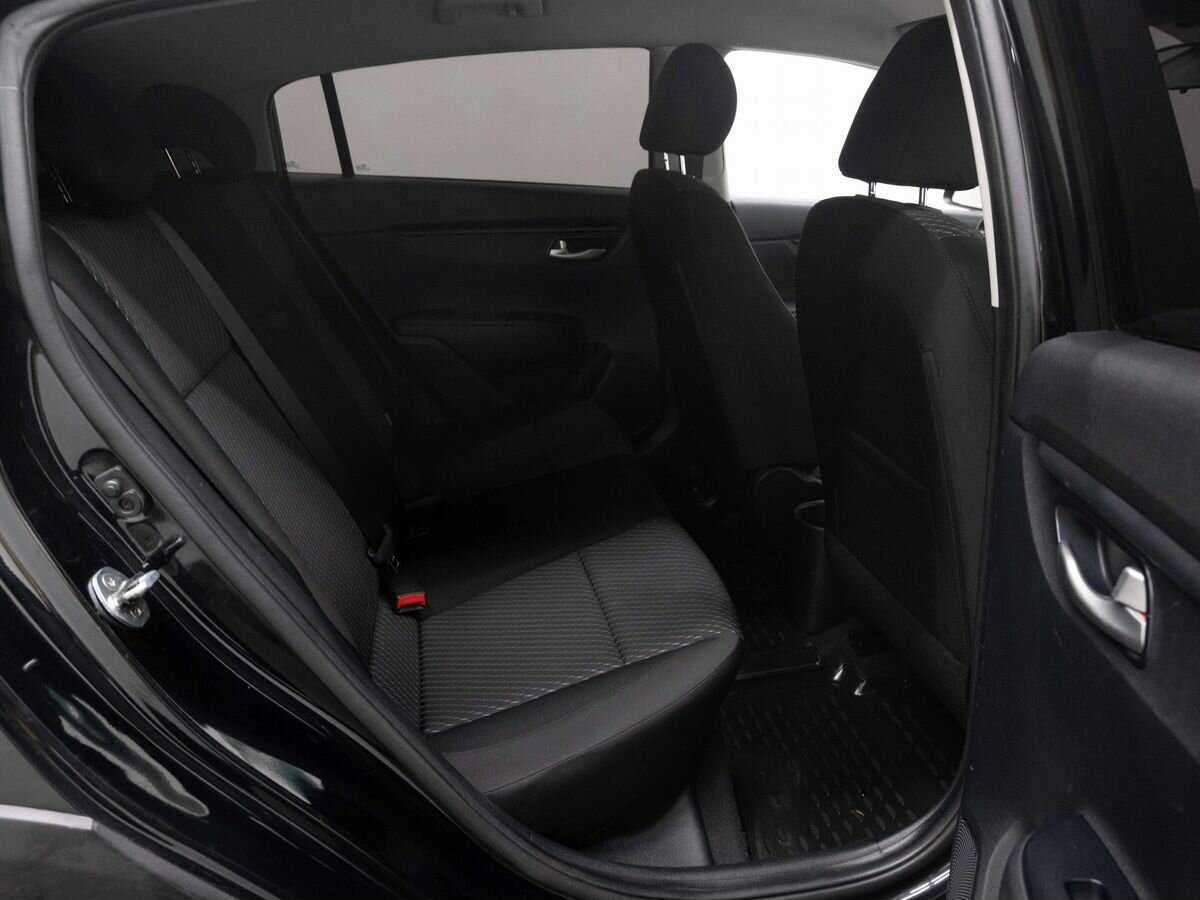 Kia Rio X-Line, 2017 Фото №11