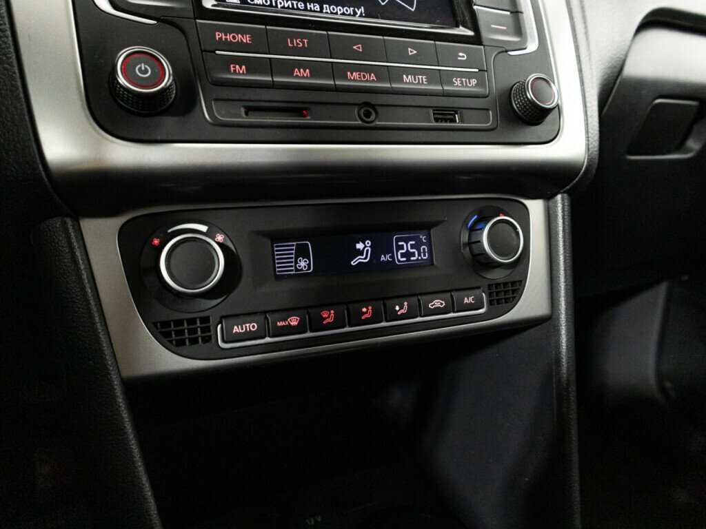 Volkswagen Polo, 2017 Фото №16