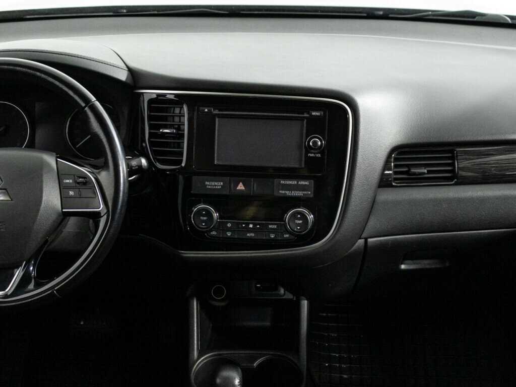 Mitsubishi Outlander, 2016 Фото №14