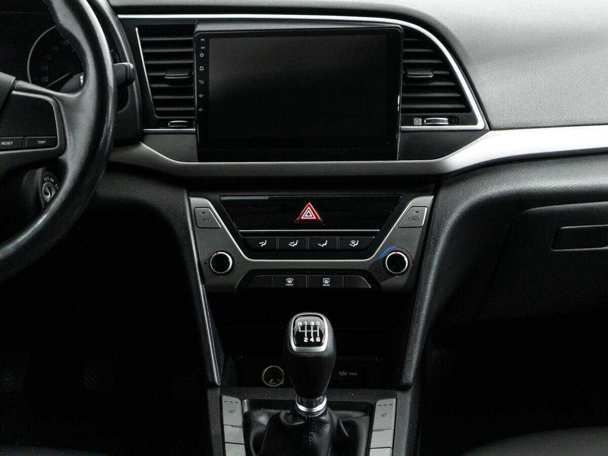 Hyundai Elantra, 2017 Фото №14