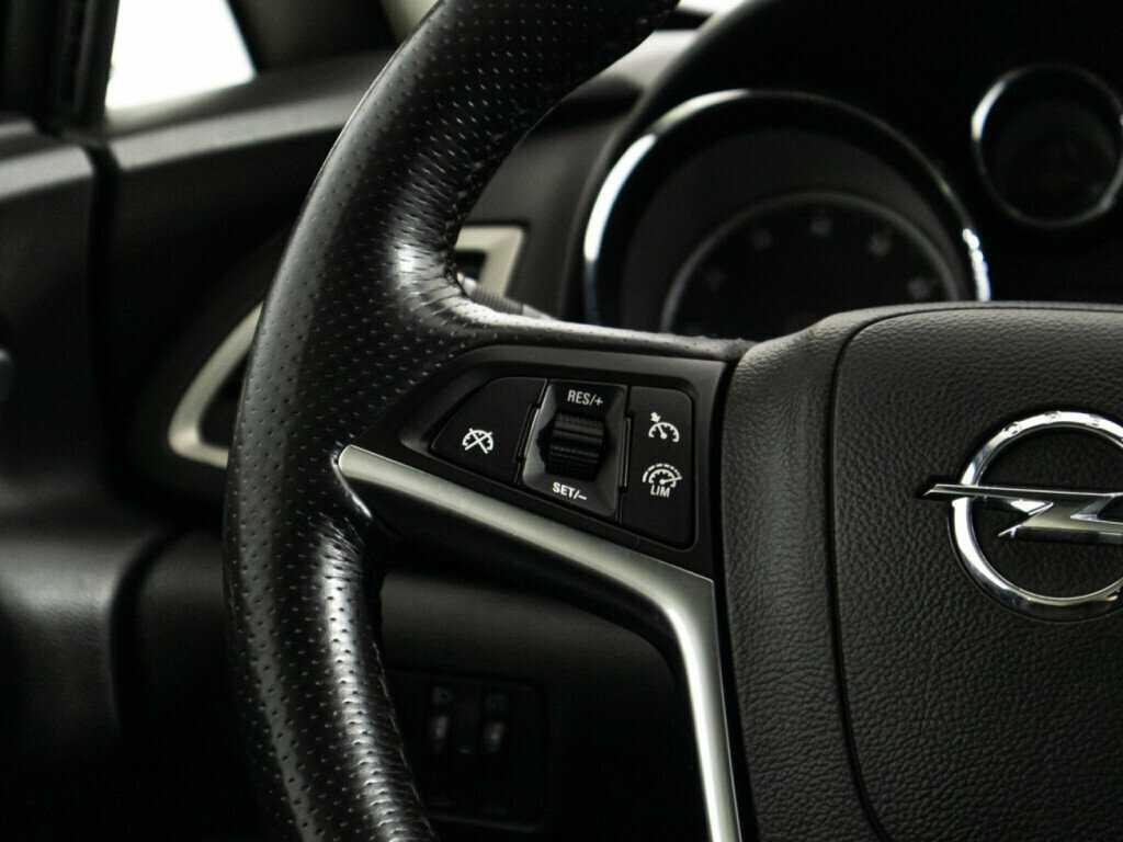 Opel Astra GTC, 2012 Фото №17