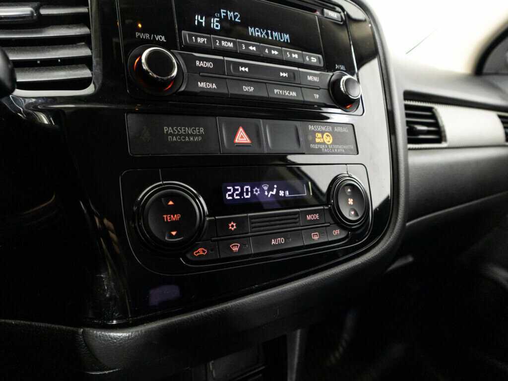 Mitsubishi Outlander, 2018 Фото №15