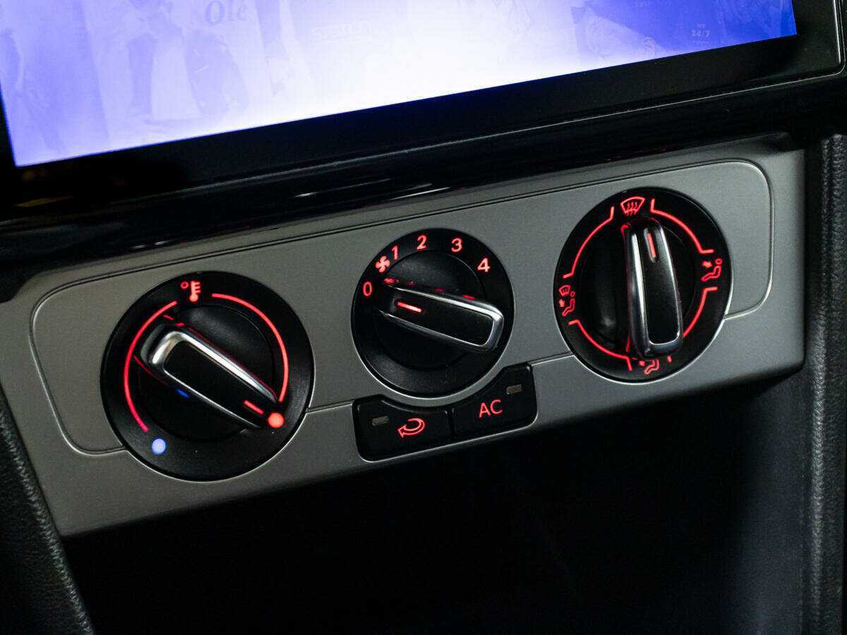 Volkswagen Polo, 2013 Фото №17