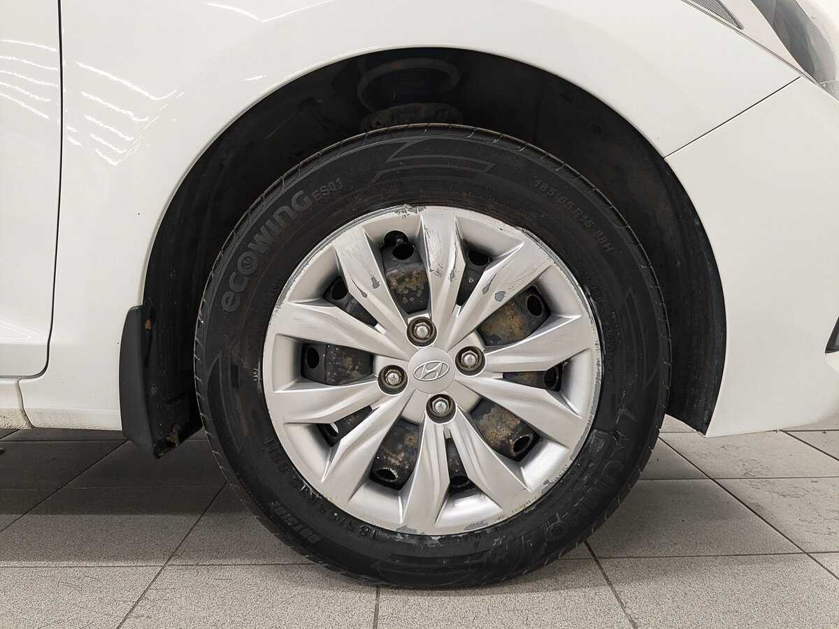 Hyundai Solaris, 2017 Фото №12