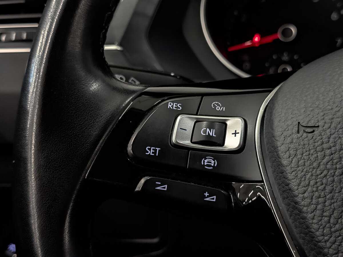 Volkswagen Tiguan, 2020 Фото №27