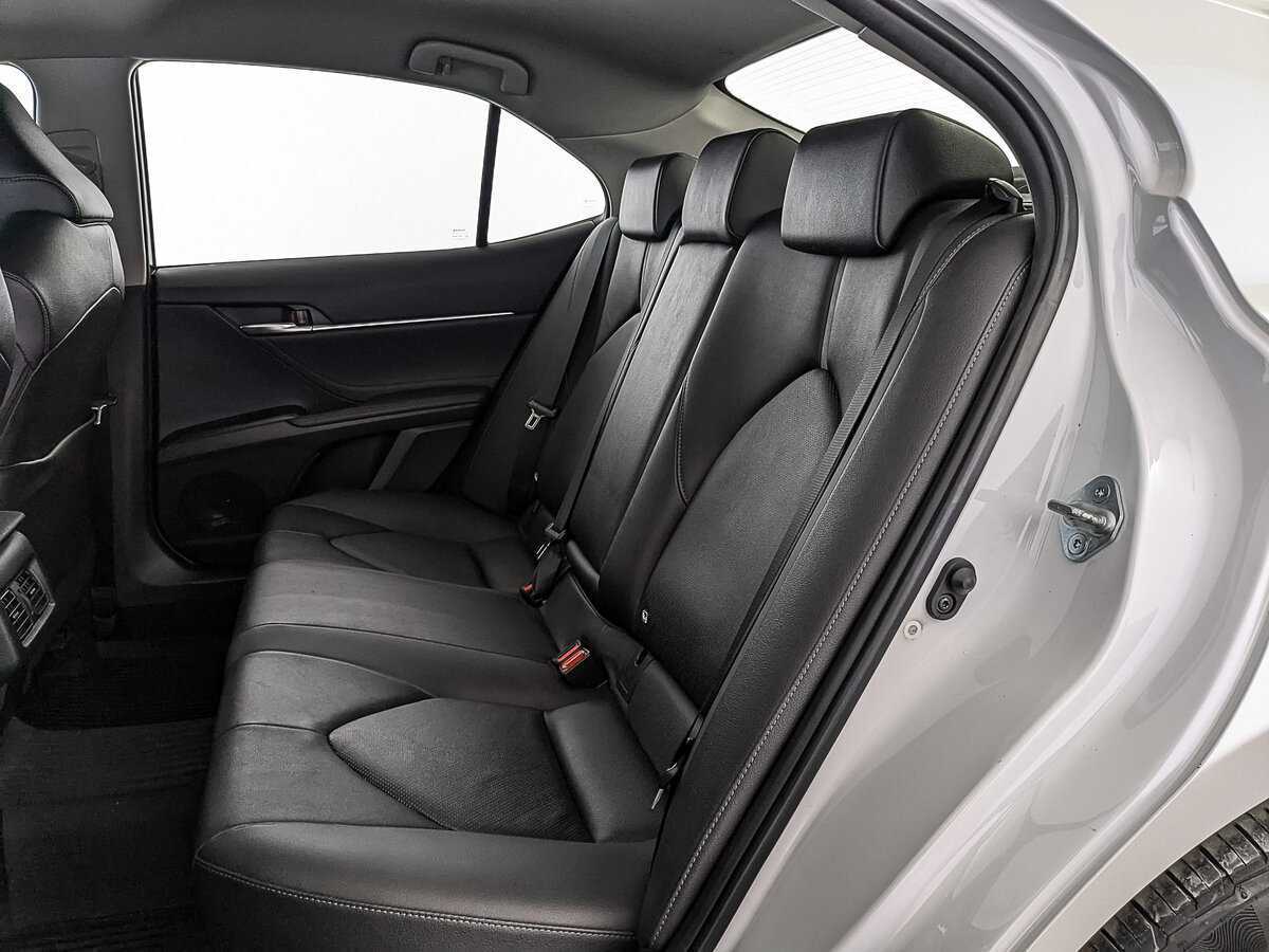 Toyota Camry, 2021 Фото №18