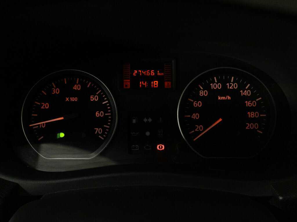 Renault Logan, 2013 Фото №12