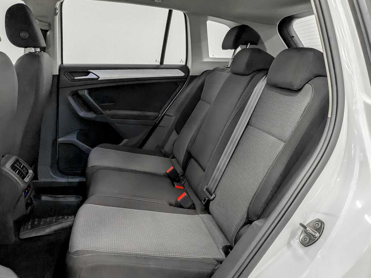 Volkswagen Tiguan, 2021 Фото №11