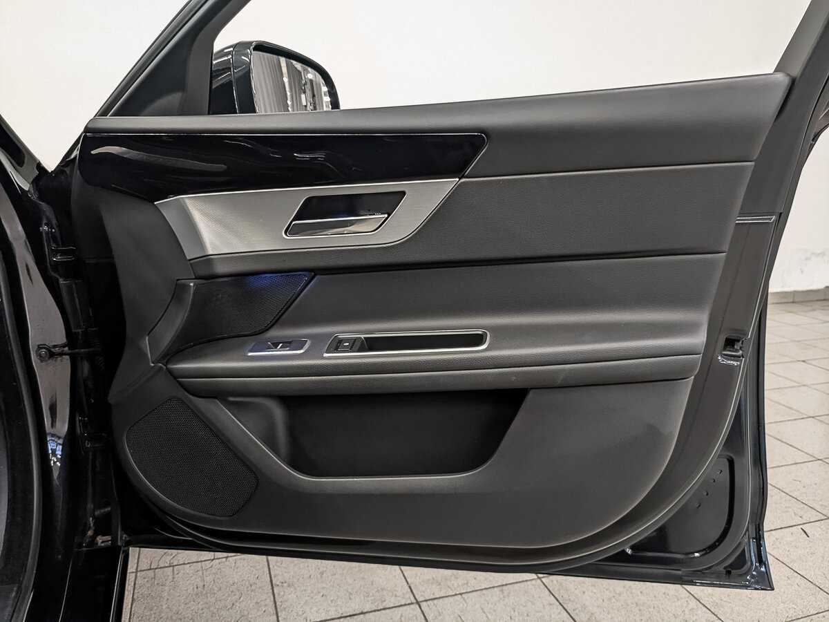 Jaguar XF, 2017 Фото №23