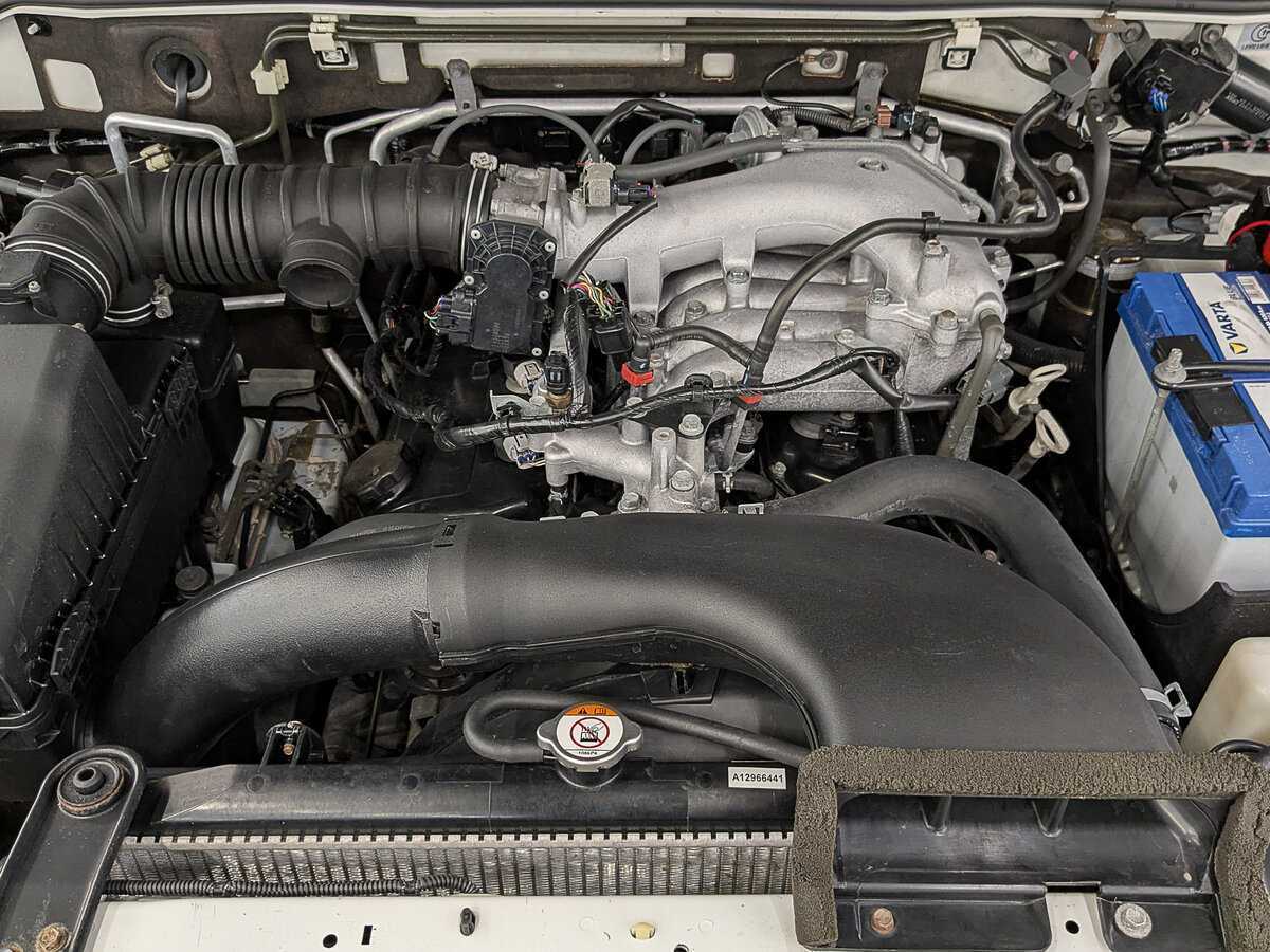 Mitsubishi Pajero, 2015 Фото №9