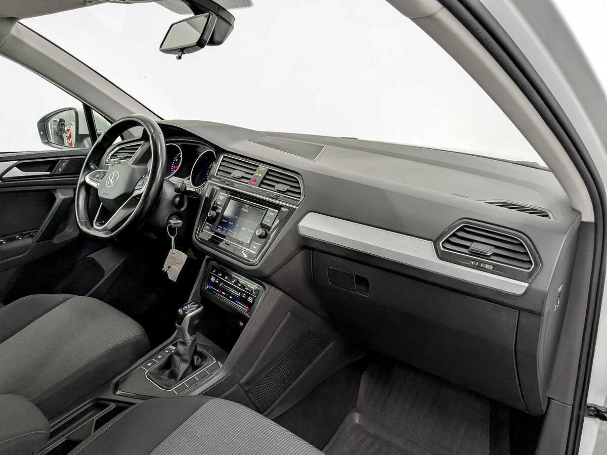 Volkswagen Tiguan, 2021 Фото №10