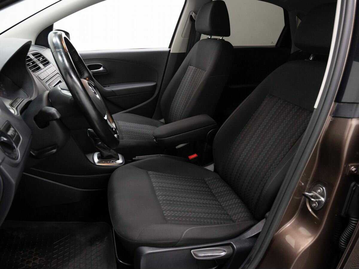 Volkswagen Polo, 2016 Фото №9