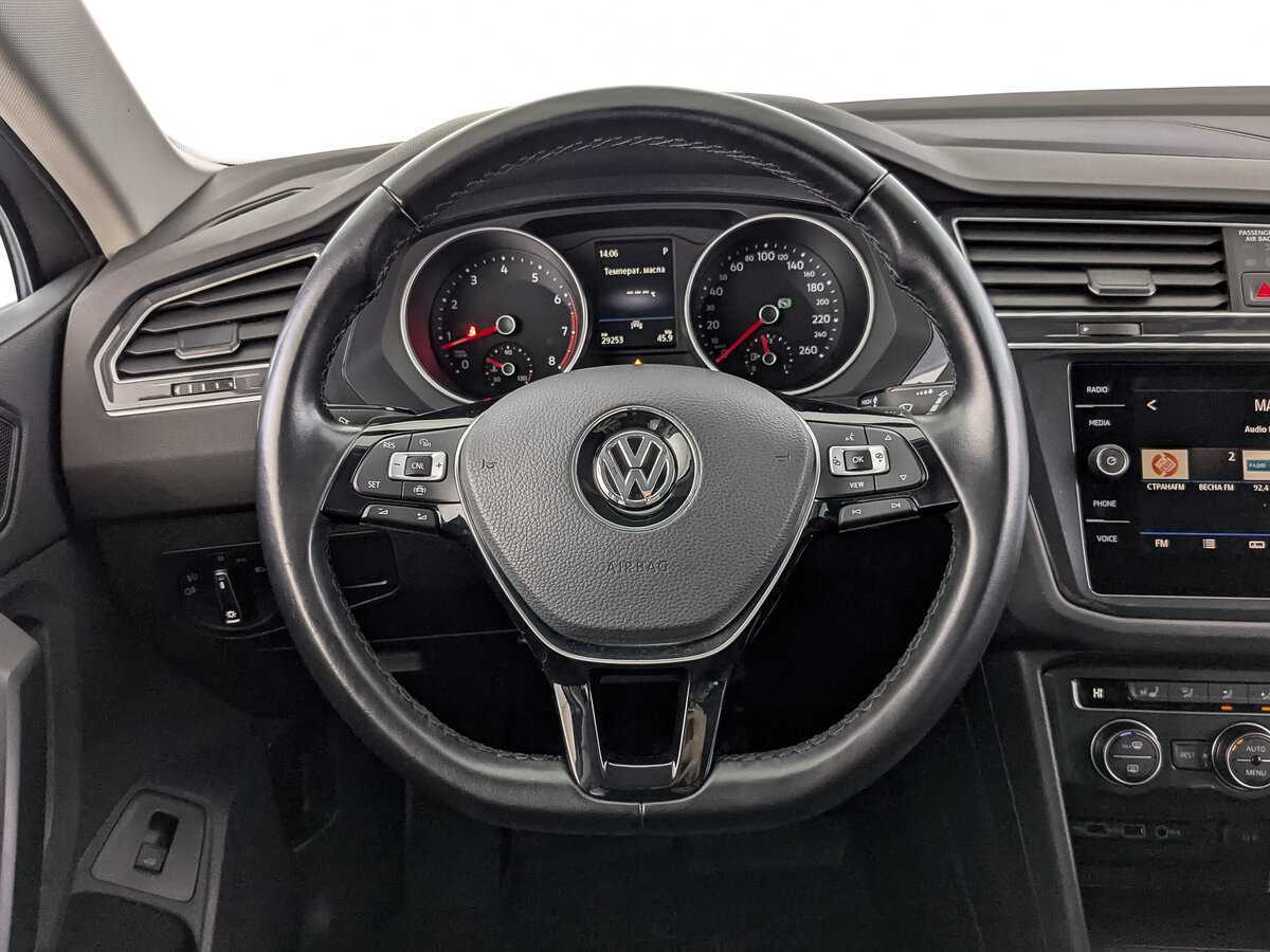 Volkswagen Tiguan, 2020 Фото №22