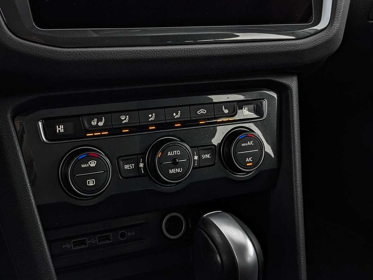 Volkswagen Tiguan, 2020 Фото №26