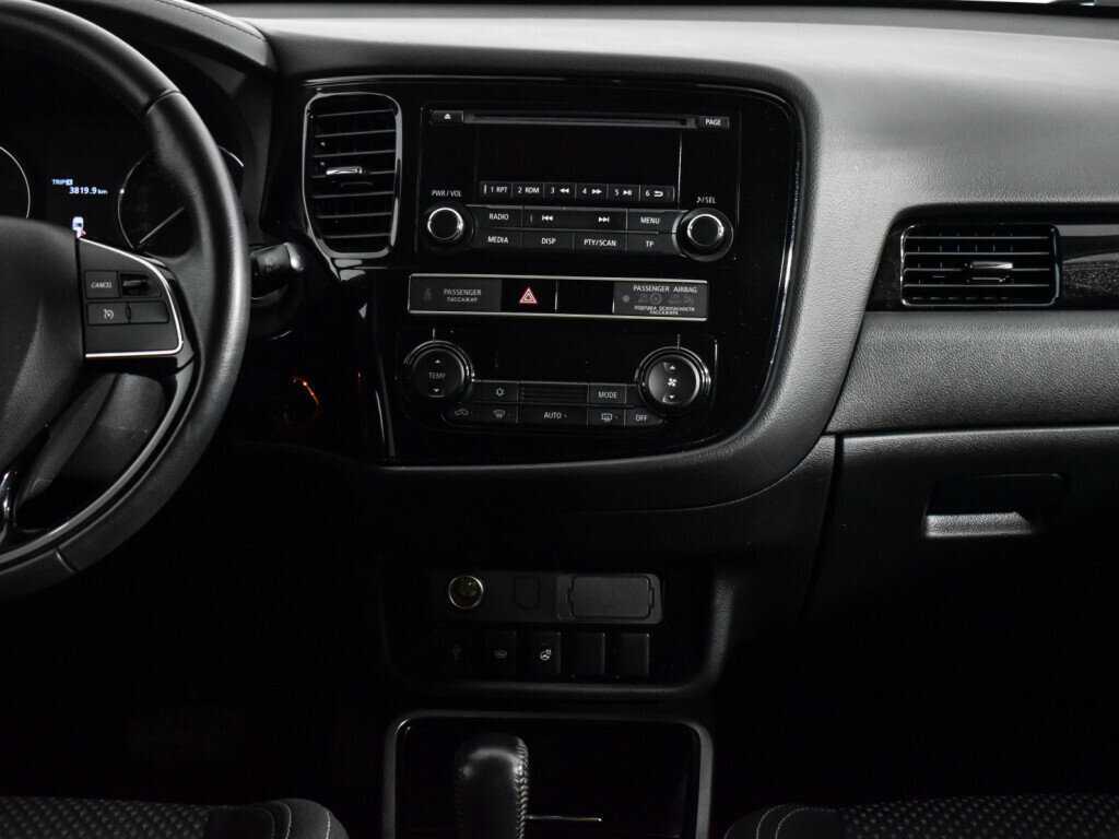 Mitsubishi Outlander, 2019 Фото №15