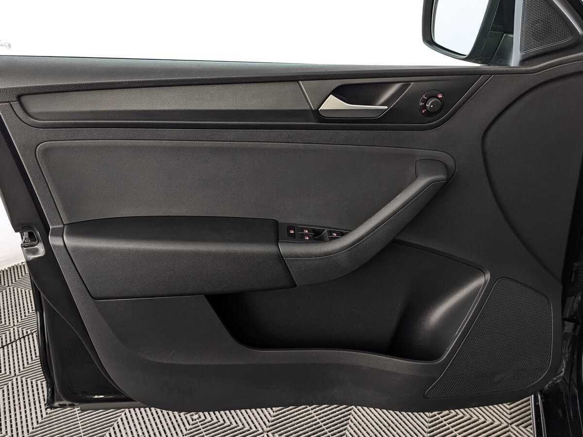 Volkswagen Polo, 2020 Фото №18