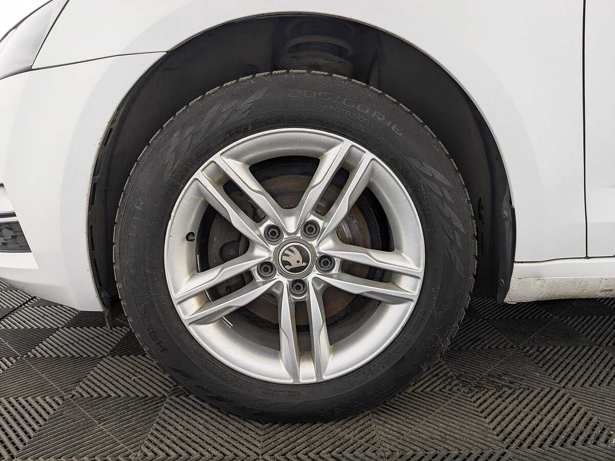 Skoda Octavia, 2018 Фото №12