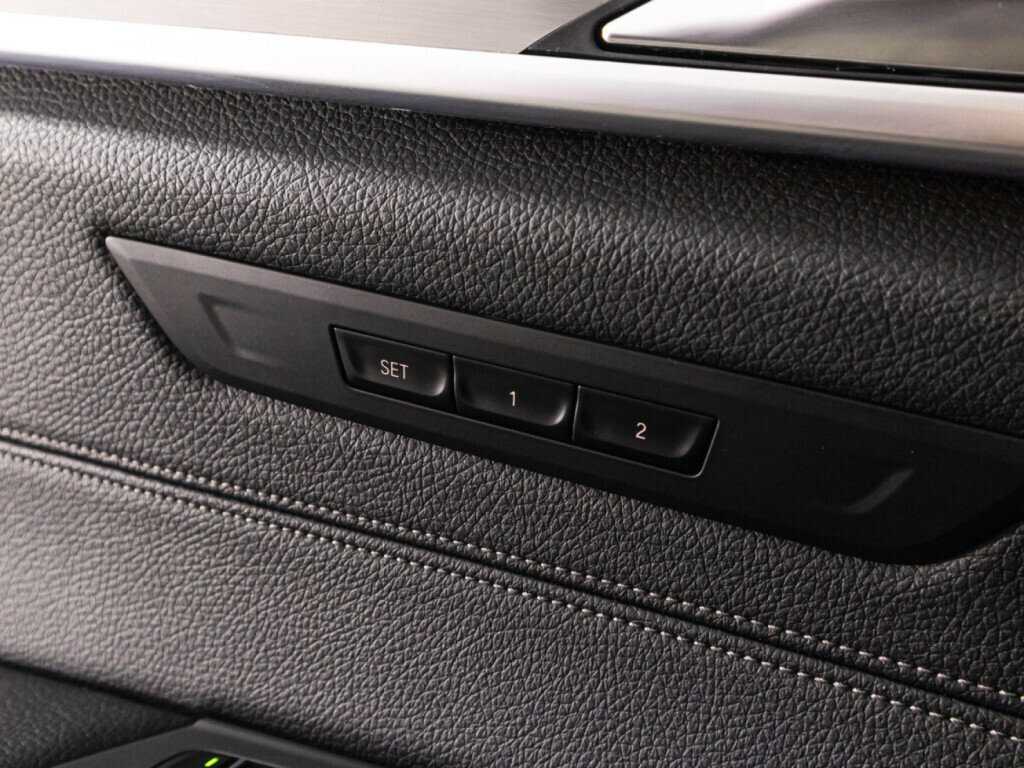 BMW 5 серии 520d xDrive, 2018 Фото №18