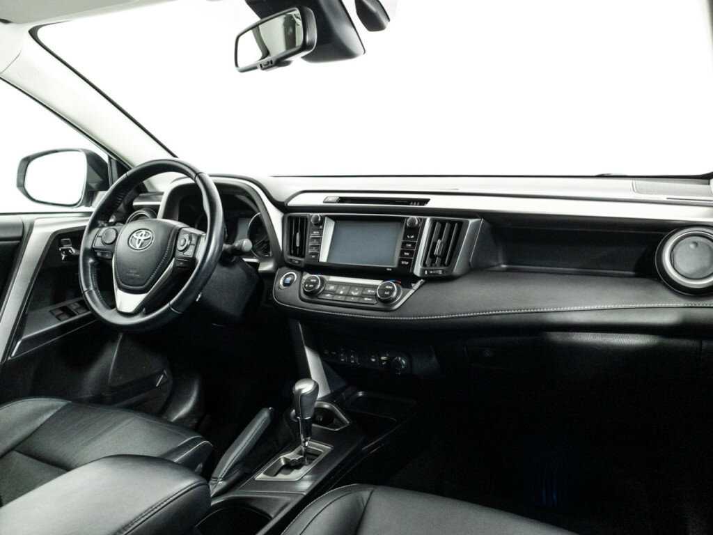 Toyota RAV4, 2017 Фото №9