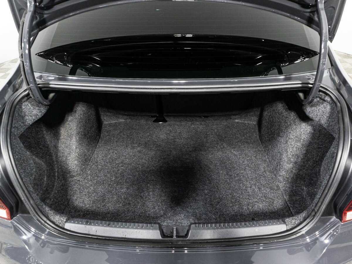 Volkswagen Polo, 2018 Фото №15