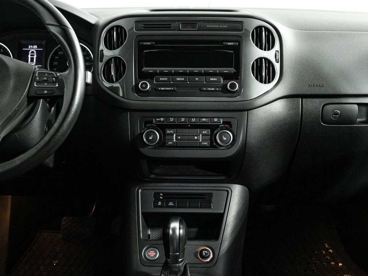 Volkswagen Tiguan, 2015 Фото №14