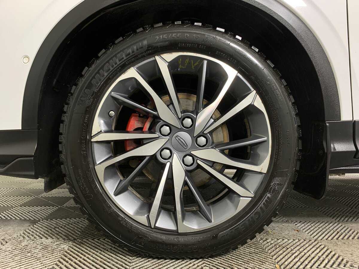 Geely Coolray, 2020 Фото №9