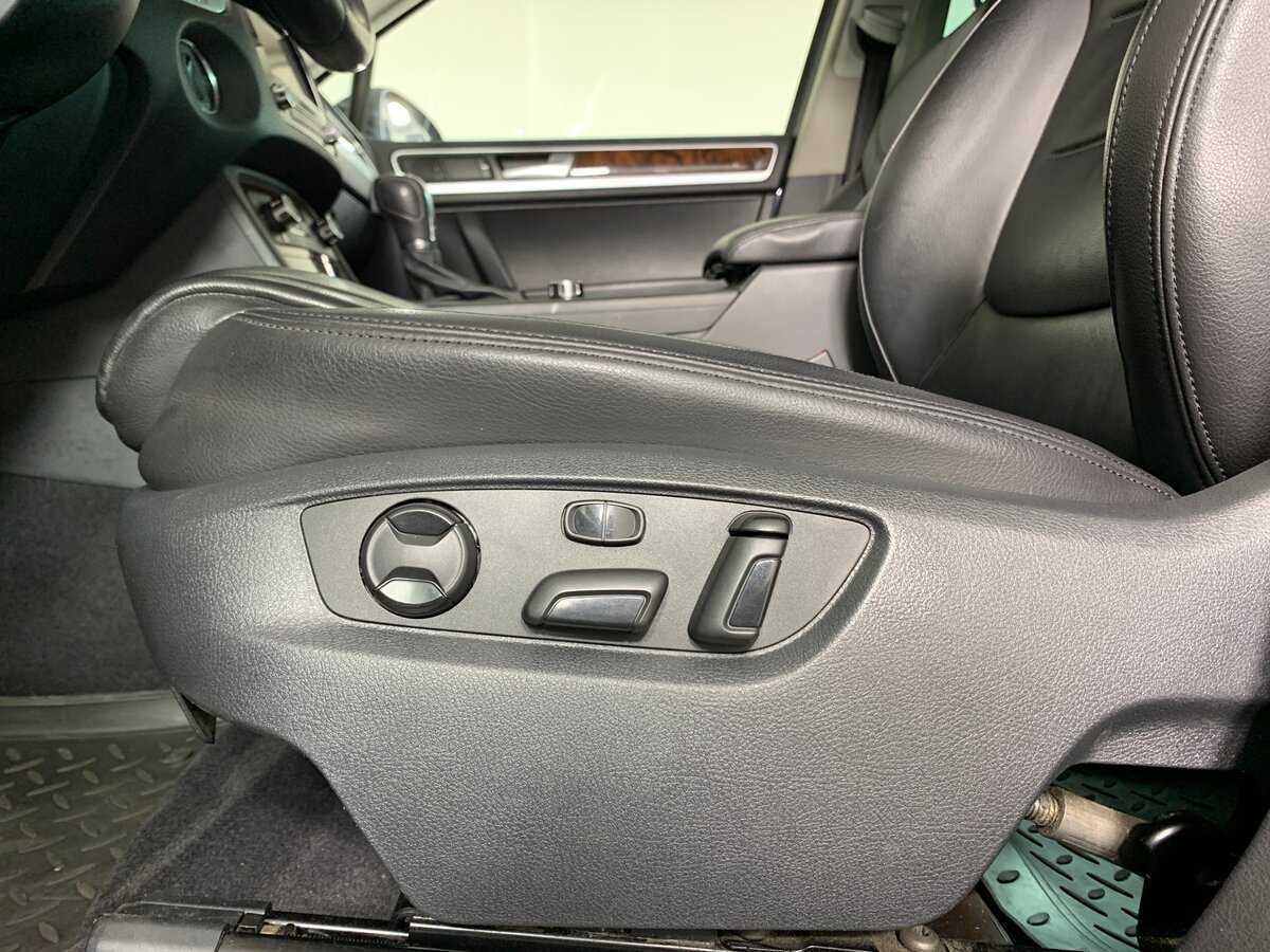 Volkswagen Touareg, 2013 Фото №17