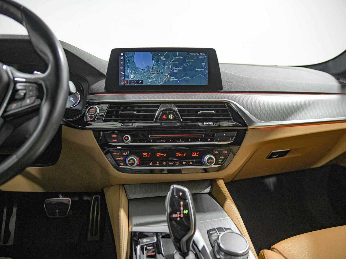 BMW 5 серии 520d, 2017 Фото №9