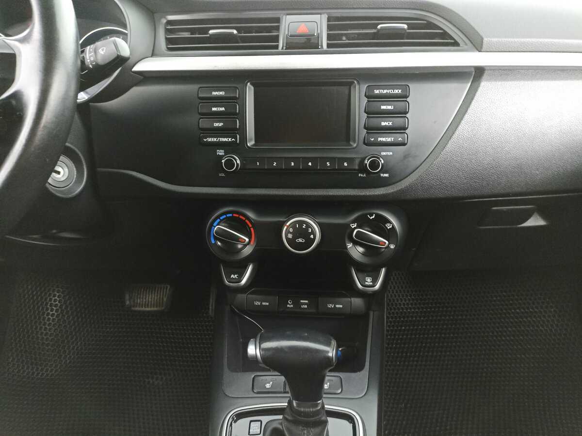 Kia Rio, 2017 Фото №15