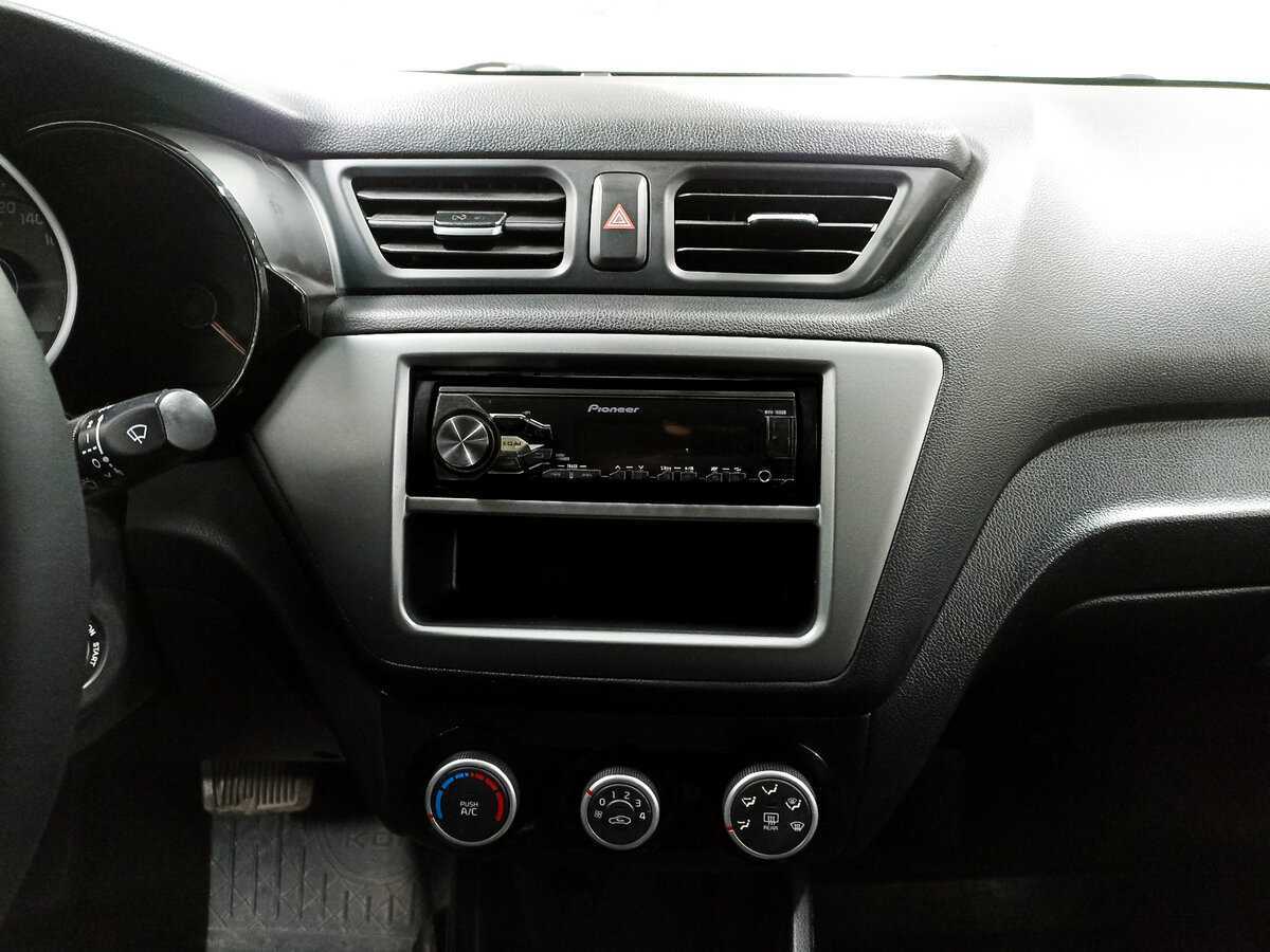 Kia Rio, 2015 Фото №15