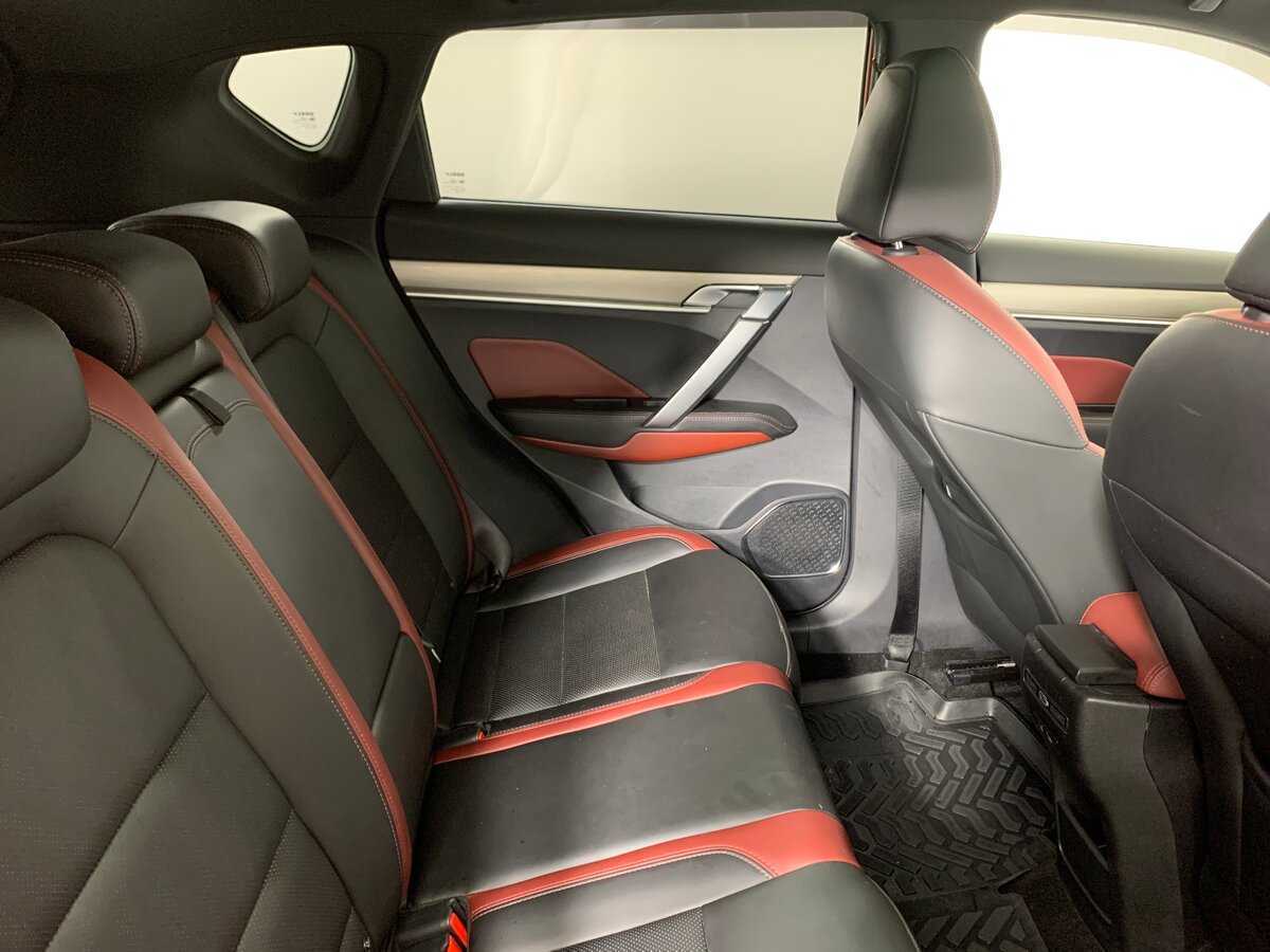 Geely Coolray, 2020 Фото №18