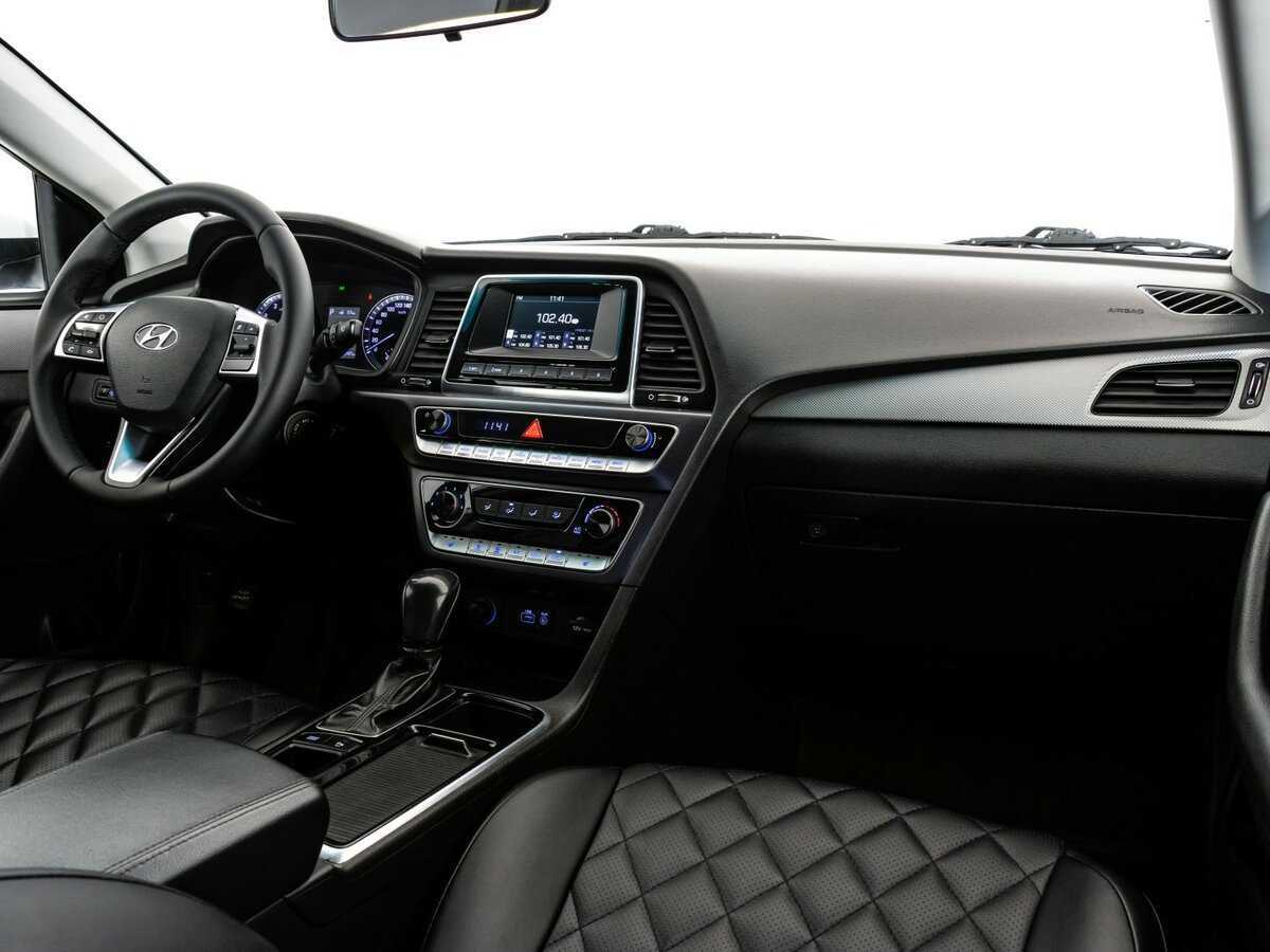 Hyundai Sonata, 2019 Фото №11