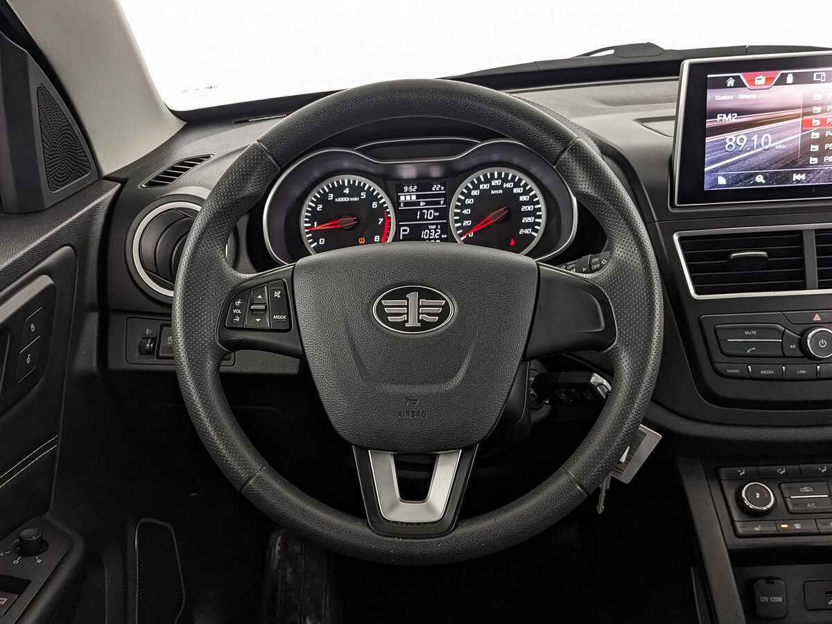 FAW Besturn X40, 2020 Фото №20