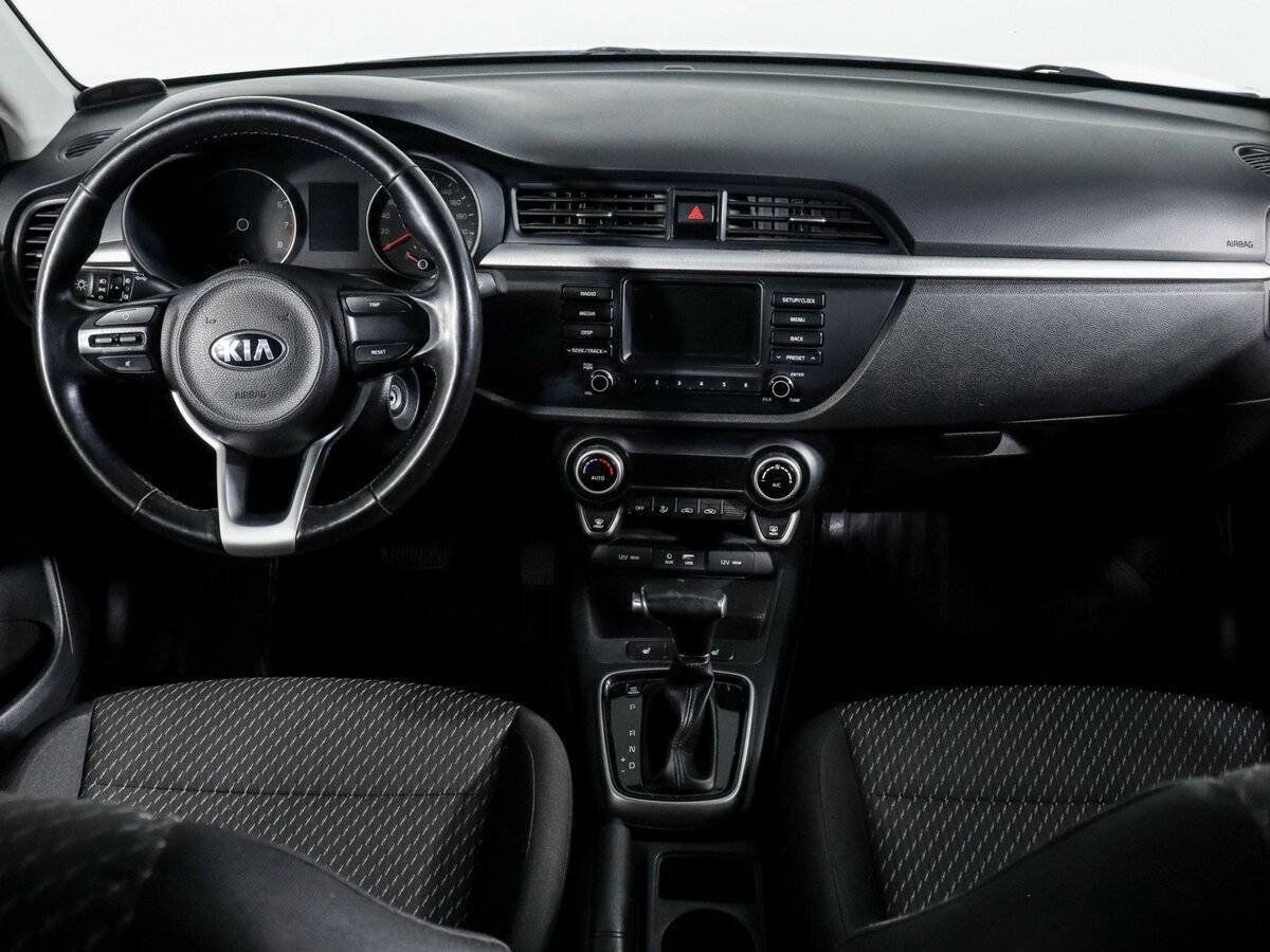 Kia Rio, 2017 Фото №12