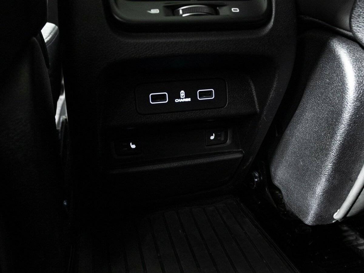 Geely Tugella, 2021 Фото №26