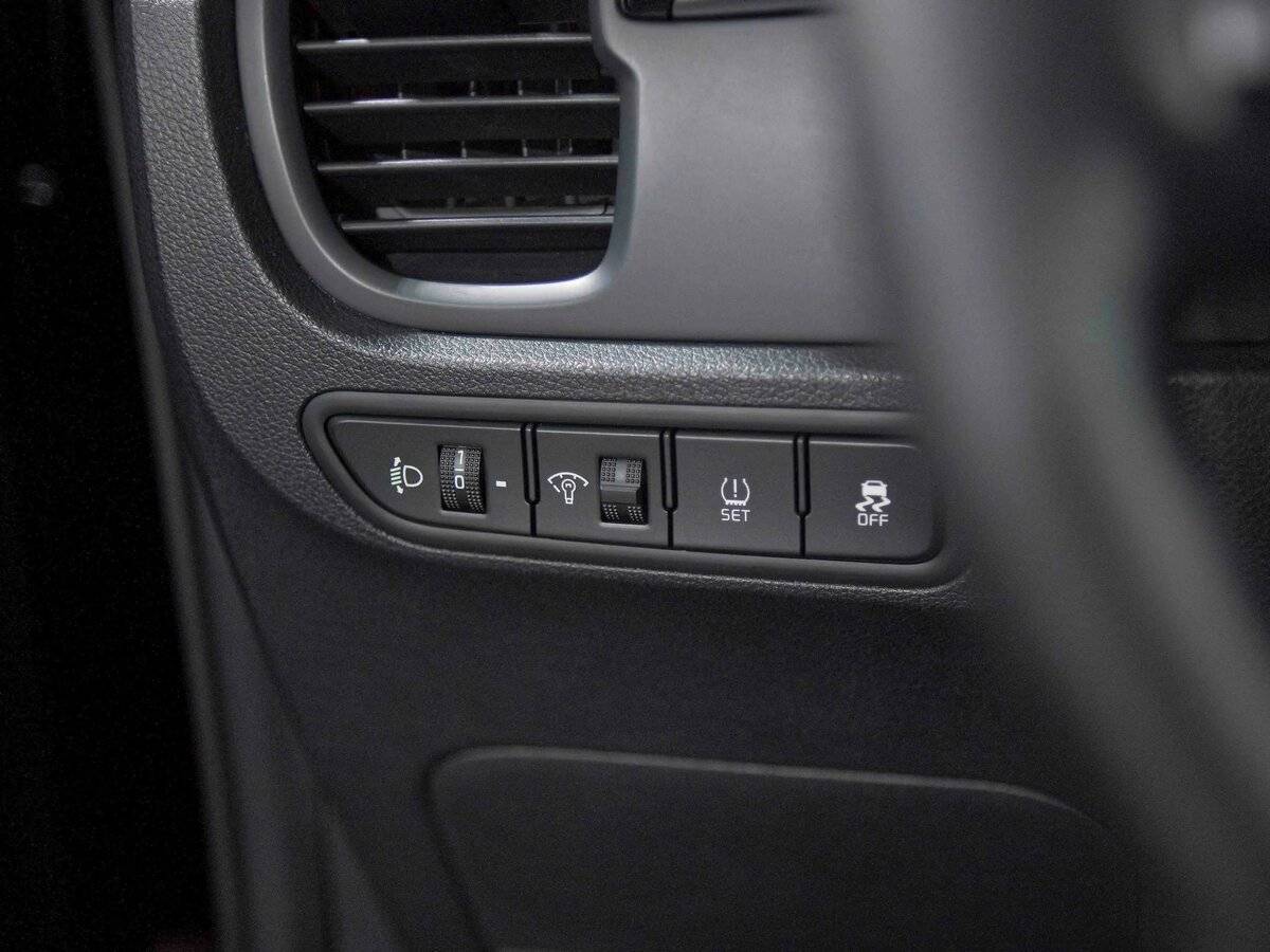 Kia Rio, 2018 Фото №14