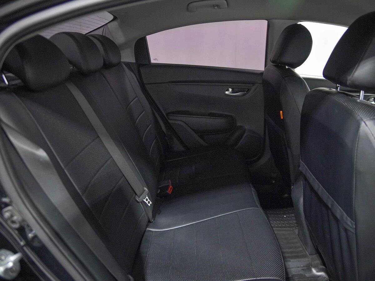 Kia Rio, 2018 Фото №15