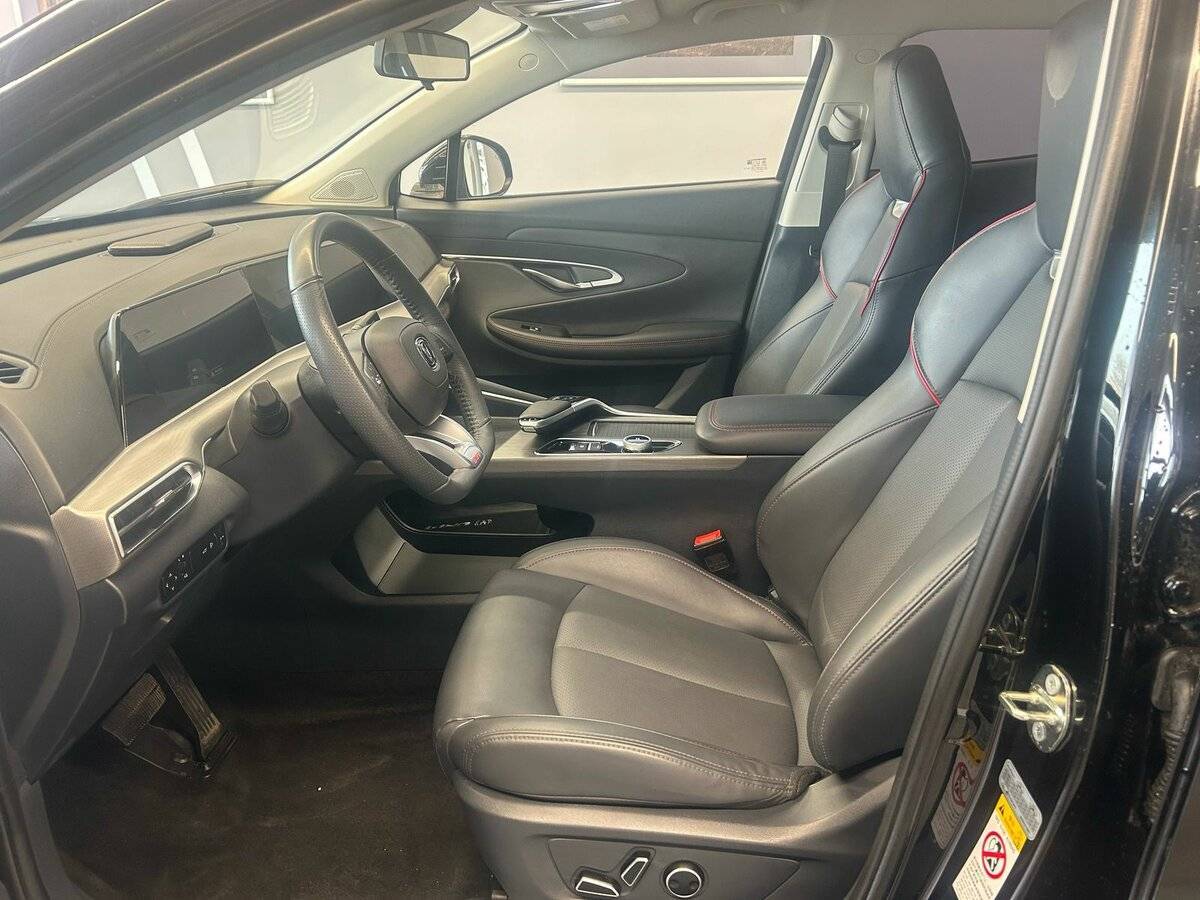 Changan UNI-T, 2023 Фото №10