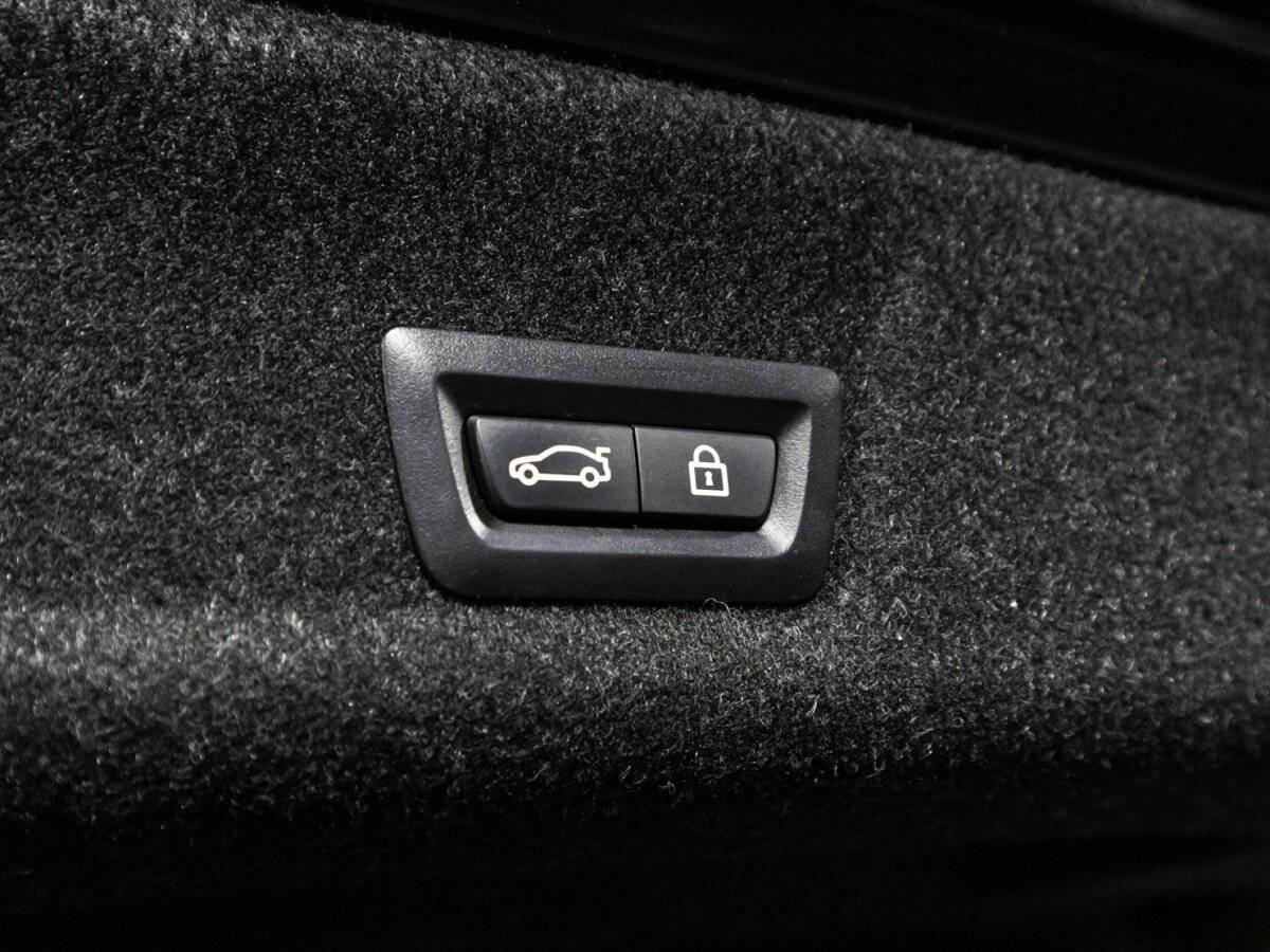 BMW 3 серии 318d, 2019 Фото №16