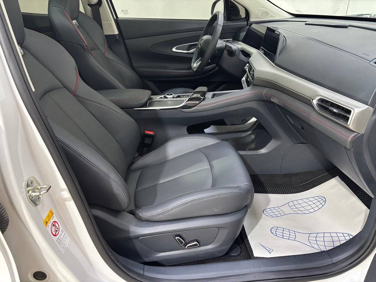 Changan UNI-T, 2023 Фото №12