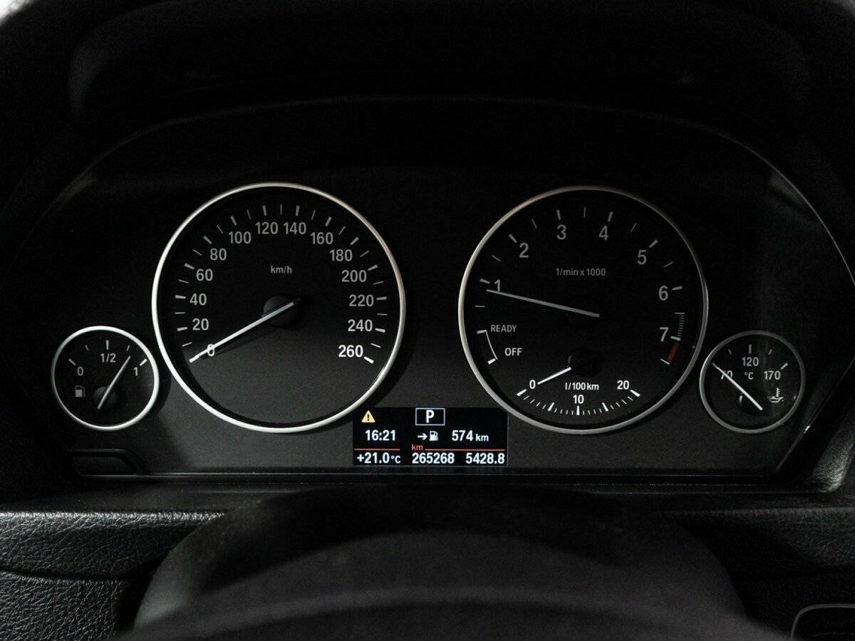 BMW 3 серии 320i, 2012 Фото №12