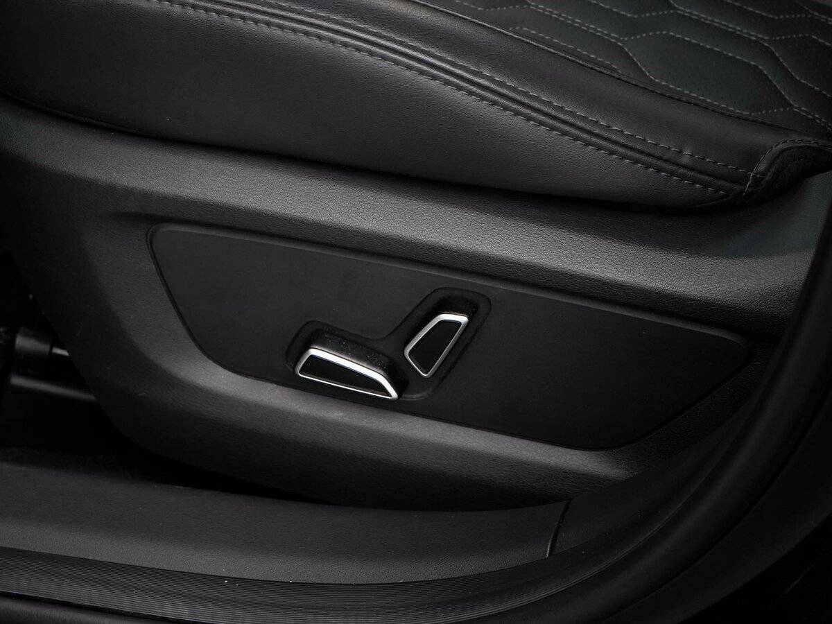 Changan UNI-T, 2022 Фото №17