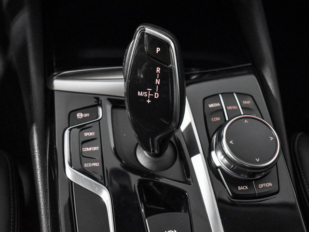 BMW 5 серии 520d, 2017 Фото №11