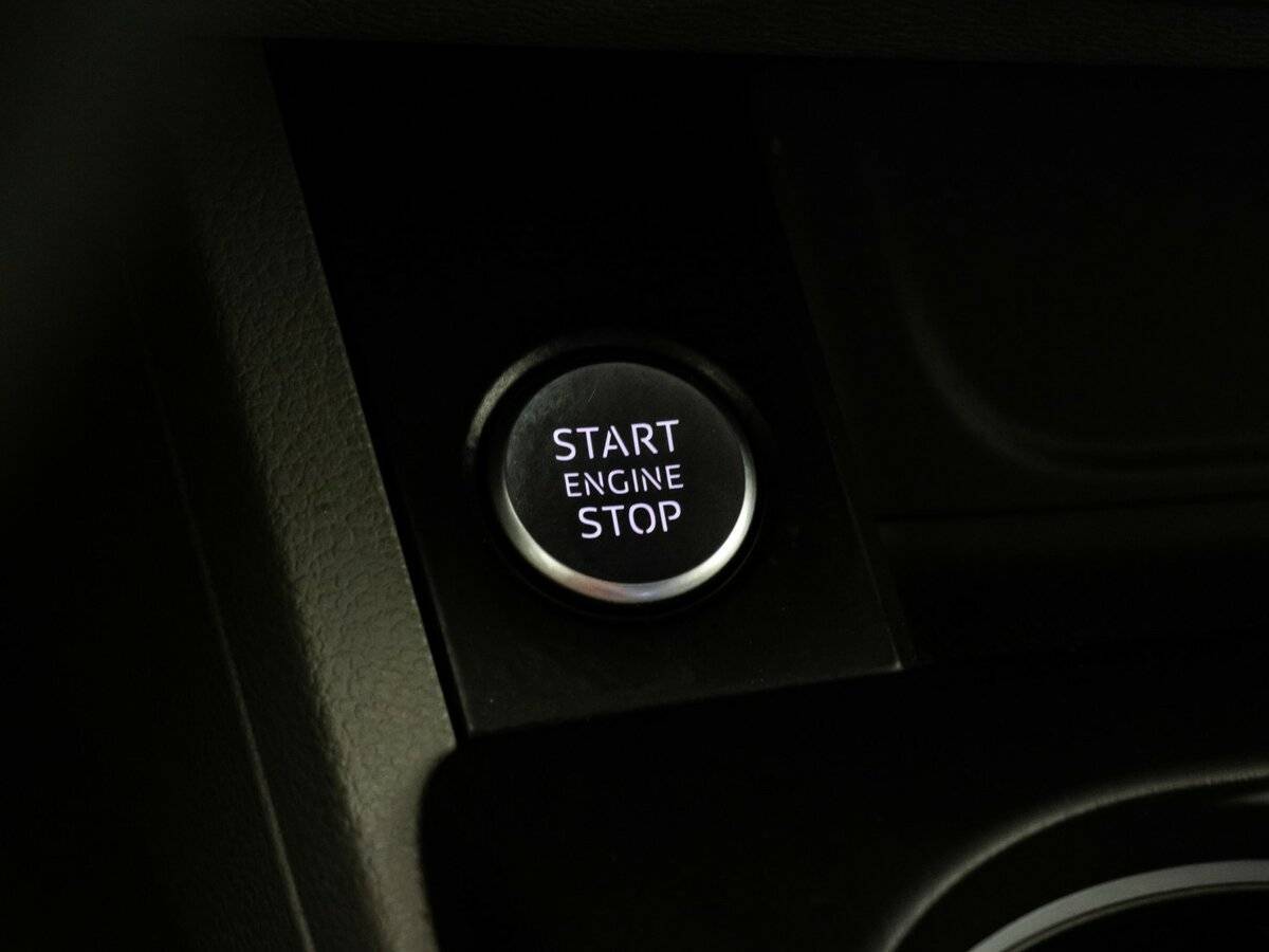 Audi A4, 2017 Фото №23