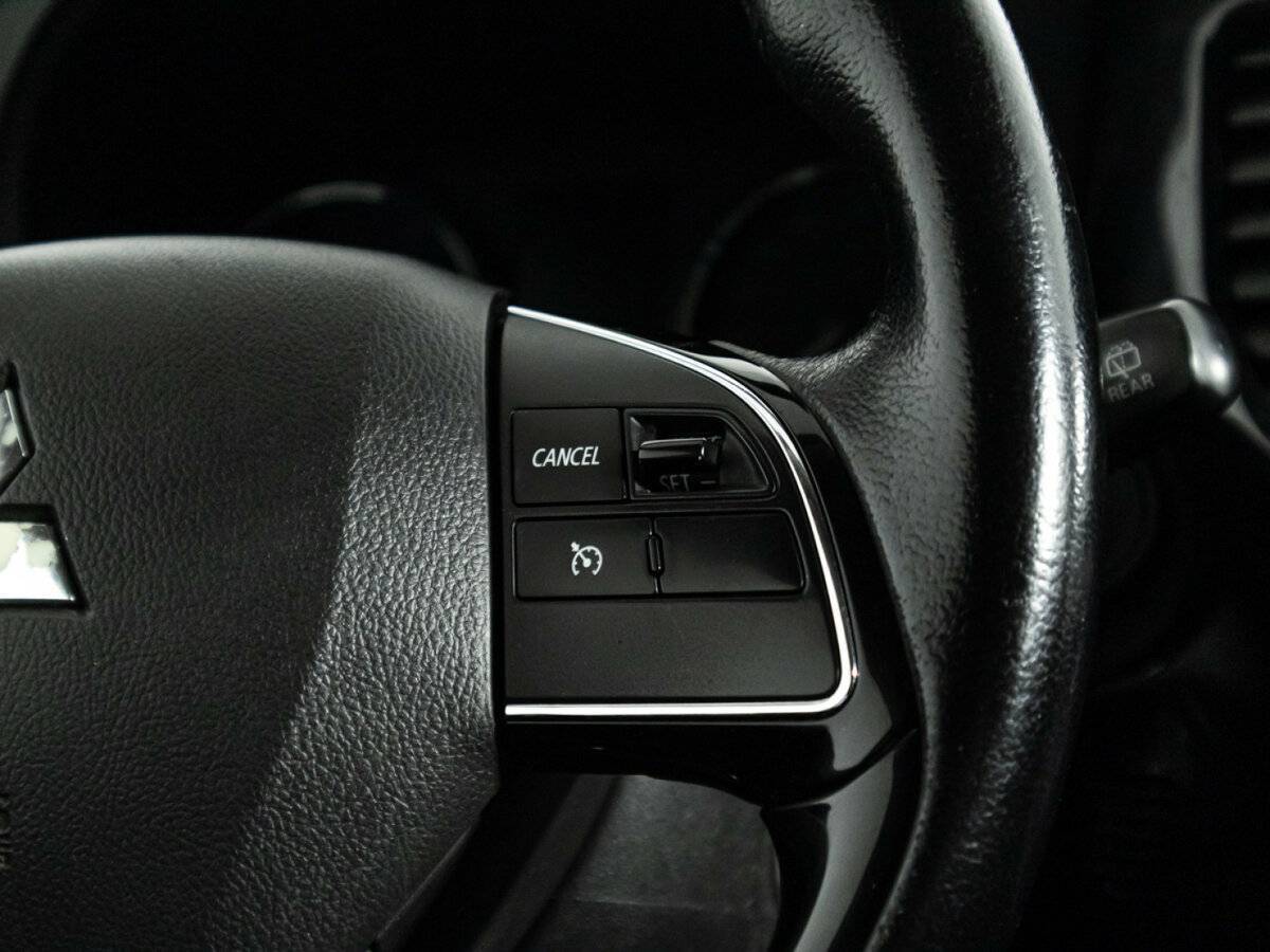 Mitsubishi Outlander, 2016 Фото №17