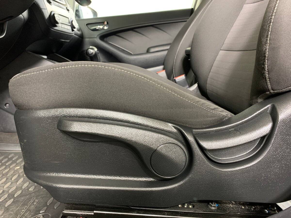 Kia Cerato, 2017 Фото №16