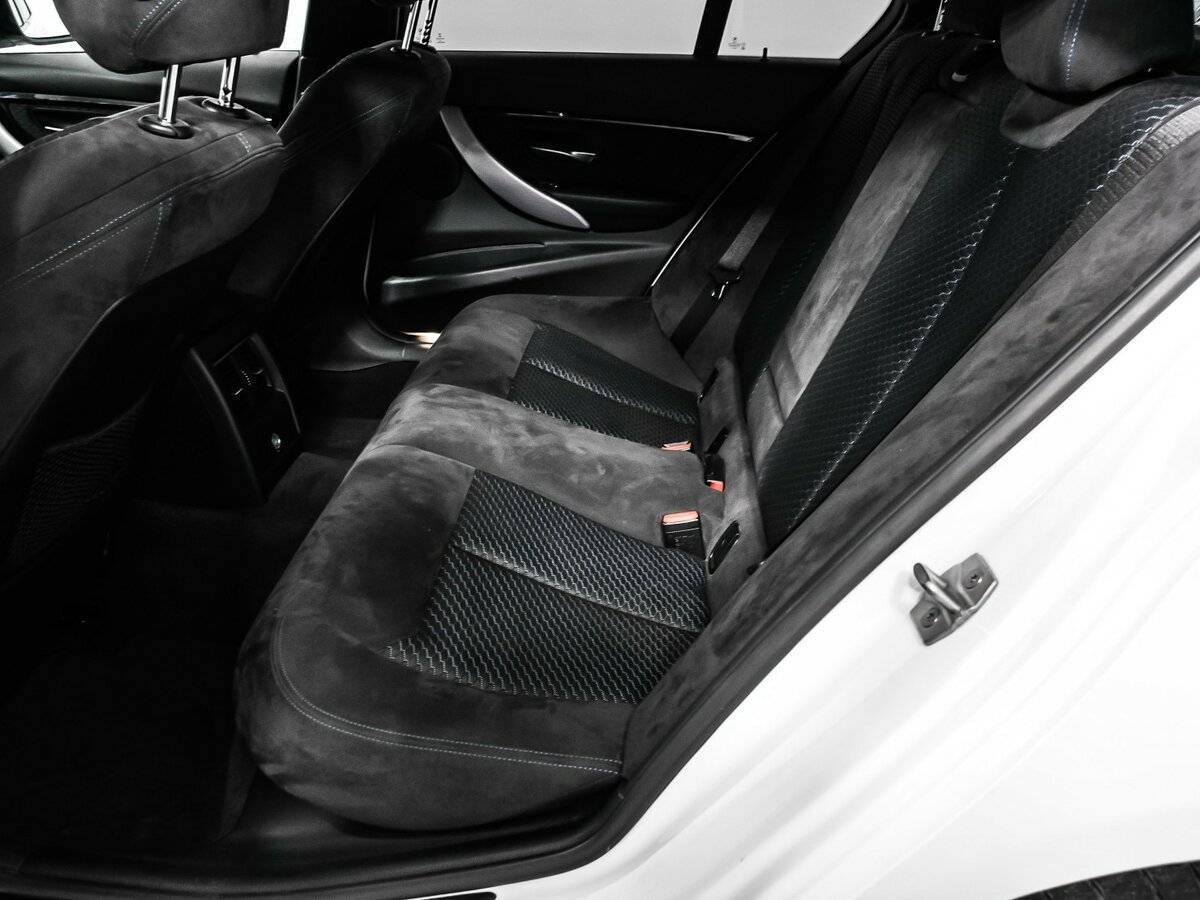 BMW 3 серии 320i xDrive, 2016 Фото №14