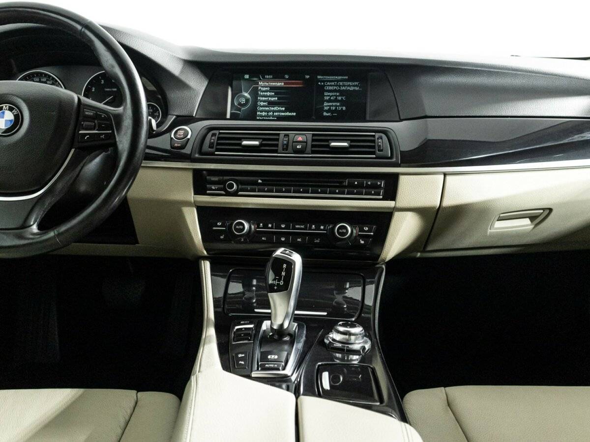 BMW 5 серии 528i xDrive, 2013 Фото №14