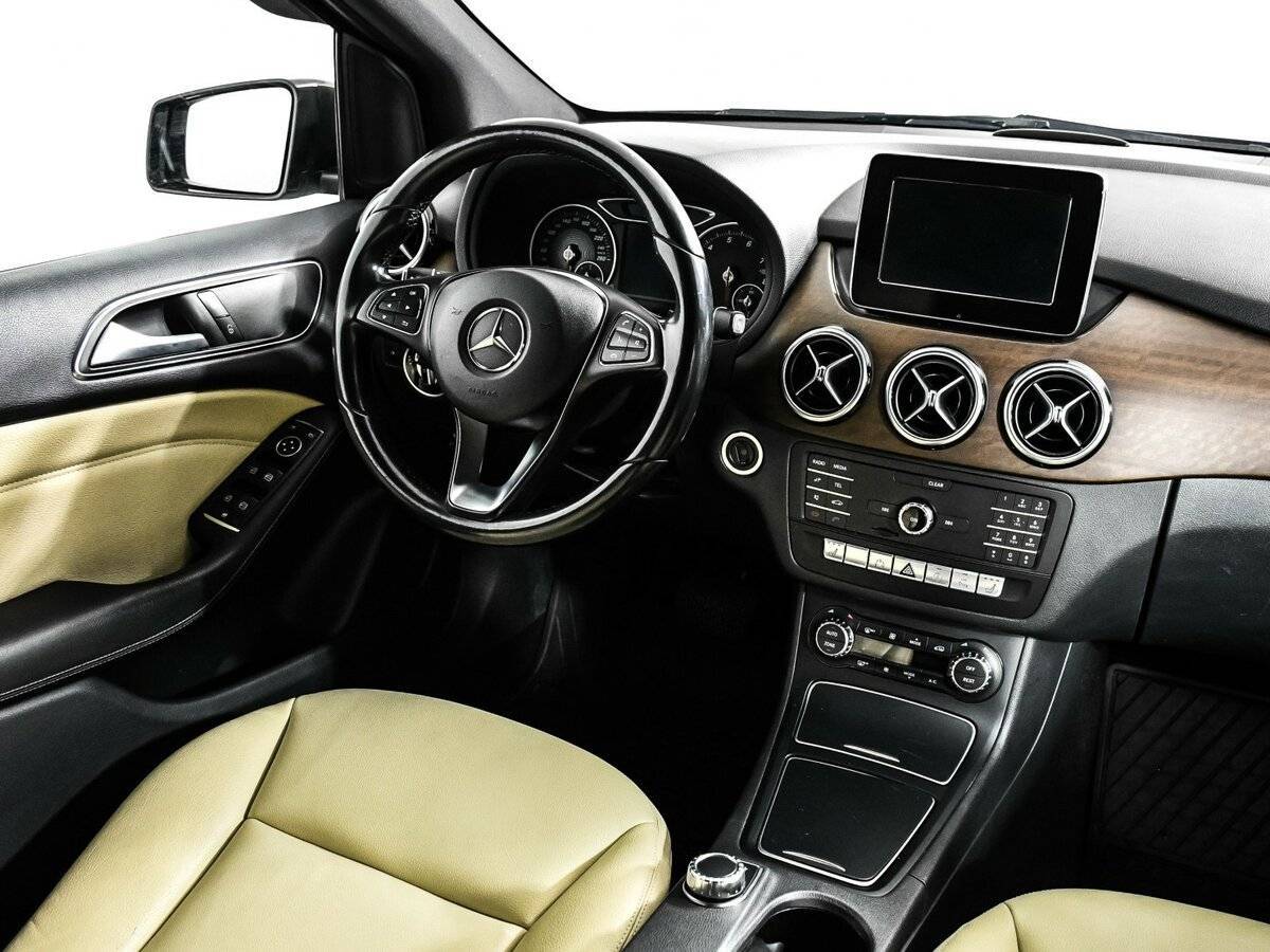 Mercedes-Benz B-Класс 180, 2015 Фото №9