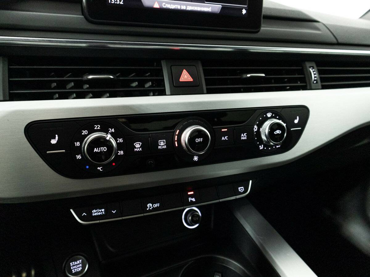 Audi A4, 2019 Фото №18